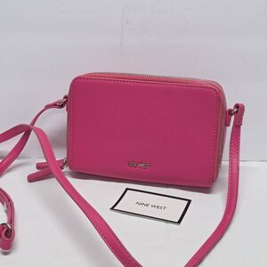 Nine West Crossbody Camera Bag In Hot Pink Faux Leather Magenta Colorful Boho
